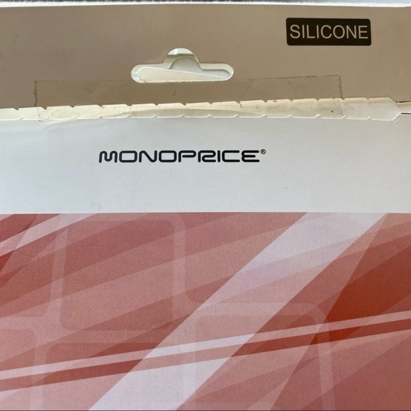 𝅺Monoprice Peel Keyboard Cover for MacBook Air Black Size 13" Silicone - Picture 8 of 11